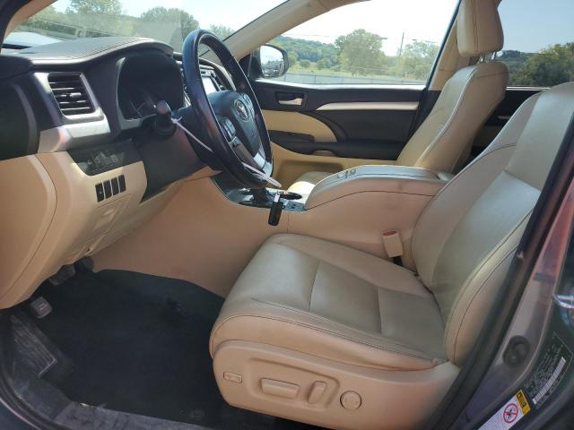 Photo 7 from auction – 2018 TOYOTA HIGHLANDER with VIN 5TDJZRFHXJS885558