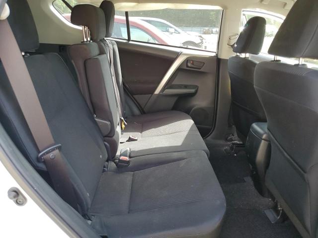 Photo 11 from auction – 2017 TOYOTA RAV4 LE with VIN JTMZFREV6HD107363