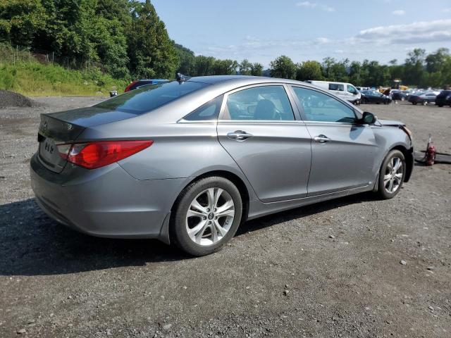 Photo 3 from auction – 2013 HYUNDAI SONATA SE with VIN 5NPEC4AC1DH682957