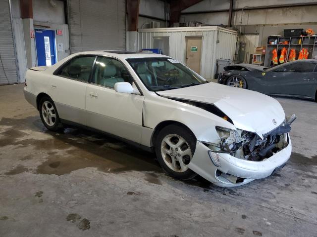 Photo 4 from auction – 2000 LEXUS ES 300 with VIN JT8BF28G9Y5097636