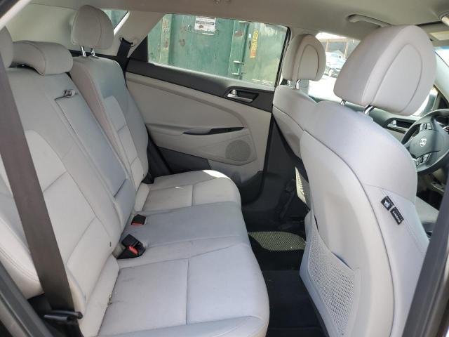 Photo 11 from auction – 2017 HYUNDAI TUCSON LIM with VIN KM8J33A42HU582763