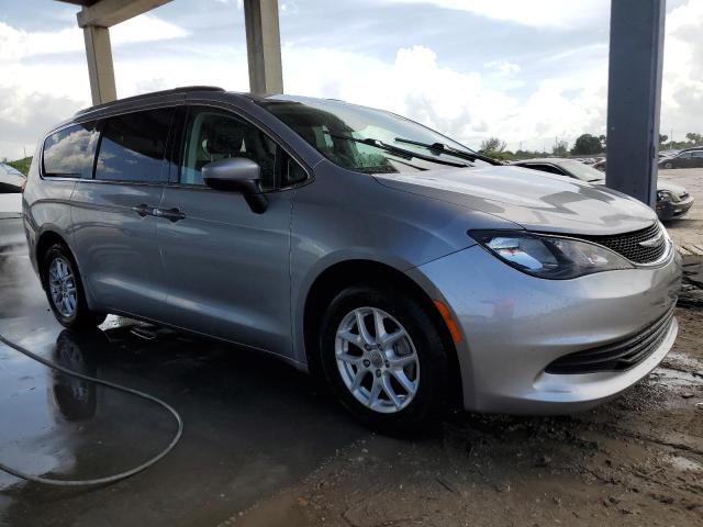 Photo 4 from auction – 2020 CHRYSLER VOYAGER LX with VIN 2C4RC1DG9LR260600