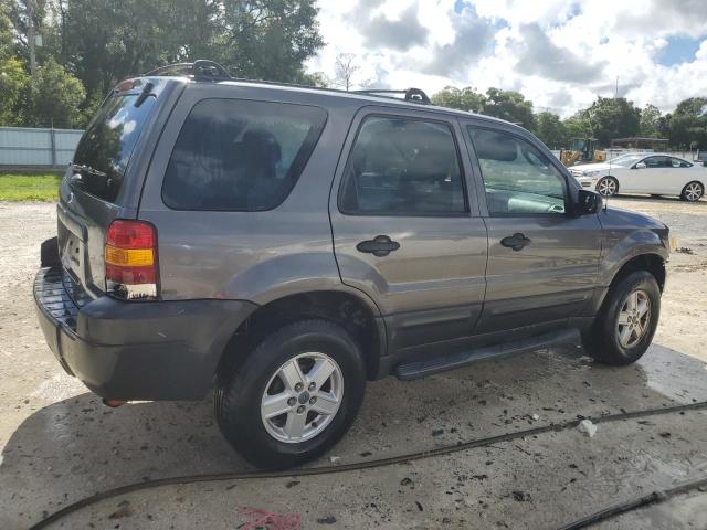 Photo 3 from auction – 2005 FORD ESCAPE XLS with VIN 1FMYU02Z45KD40276