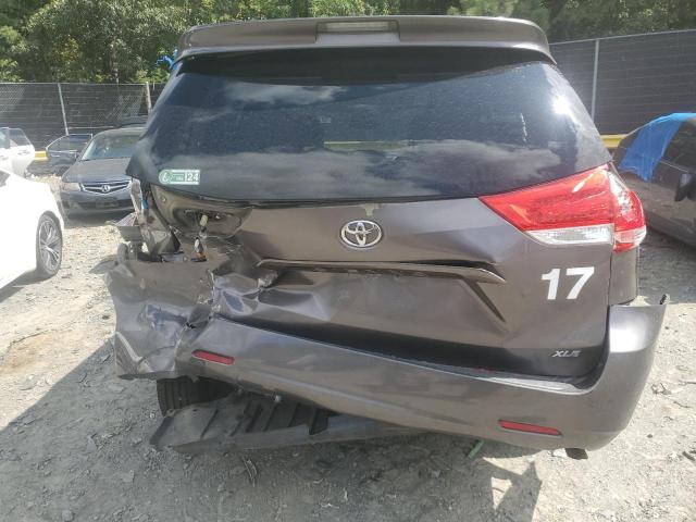 Photo 6 from auction – 2011 TOYOTA SIENNA XLE with VIN 5TDYK3DC6BS045138