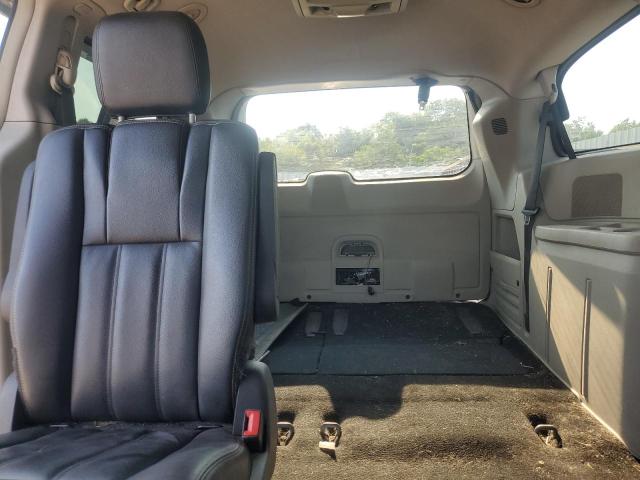 Photo 10 from auction – 2015 CHRYSLER TOWN & COU with VIN 2C4RC1BG7FR537820