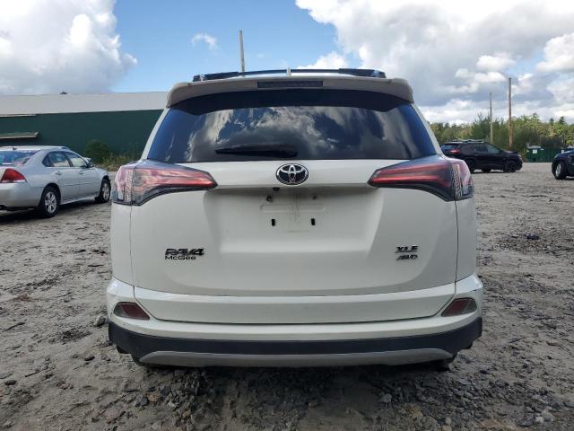 Photo 6 from auction – 2017 TOYOTA RAV4 XLE with VIN JTMRFREV0HD209516