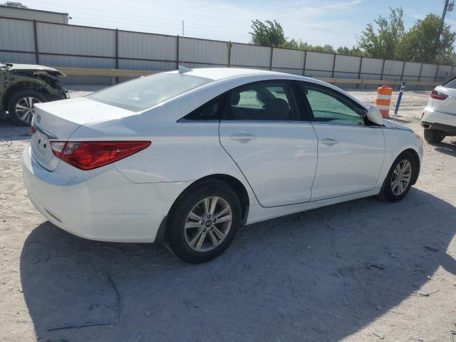 Photo 3 from auction – 2013 HYUNDAI SONATA GLS with VIN 5NPEB4AC0DH764973