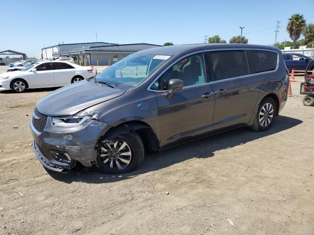 CHRYSLER PACIFICA H 2022 with VIN 2C4RC1L75NR212600 - Photo from auction
