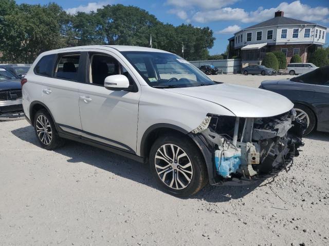 Photo 4 from auction – 2017 MITSUBISHI OUTLANDER with VIN JA4AZ3A32HZ045818
