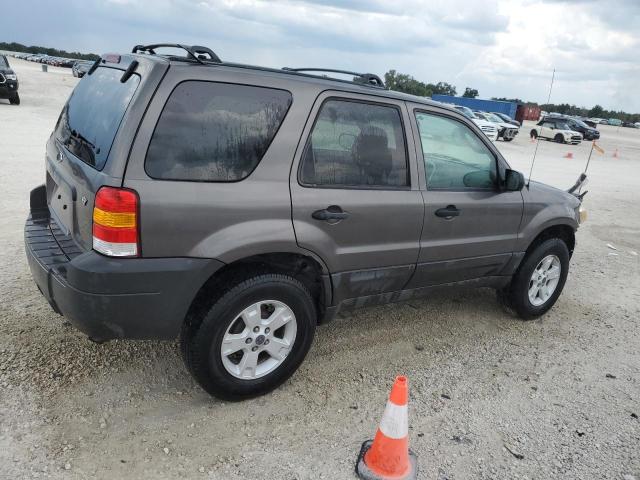 Photo 3 from auction – 2006 FORD ESCAPE XLT with VIN 1FMYU03136KA34034