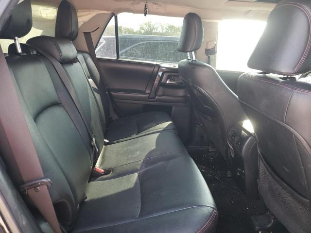 Photo 11 from auction – 2018 TOYOTA 4RUNNER SR with VIN JTEBU5JRXJ5483441