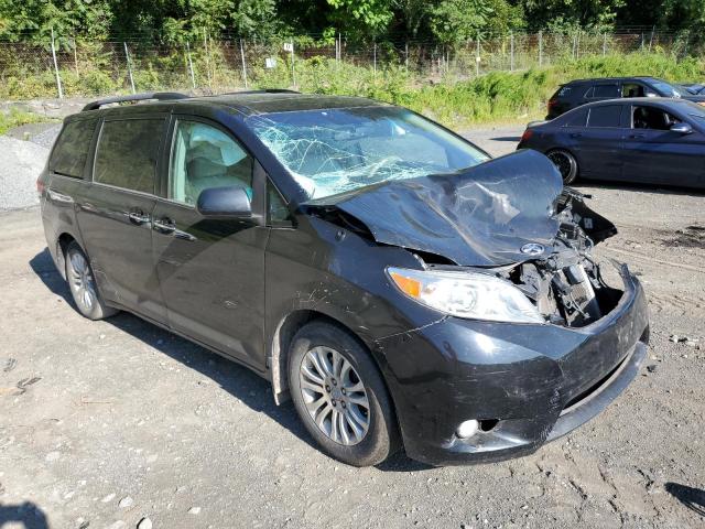 Photo 4 from auction – 2012 TOYOTA SIENNA XLE with VIN 5TDYK3DCXCS261303