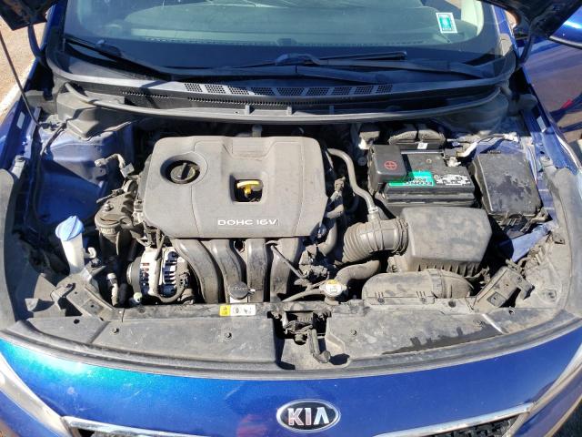 Photo 11 from auction – 2018 KIA FORTE LX with VIN 3KPFK4A77JE203466