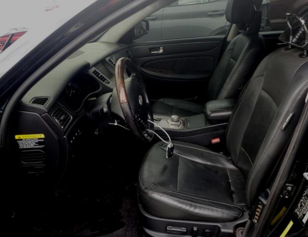 Photo 7 from auction – 2011 HYUNDAI GENESIS 4. with VIN KMHGC4DF7BU132417
