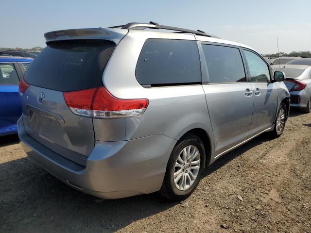 Photo 3 from auction – 2014 TOYOTA SIENNA XLE with VIN 5TDYK3DC8ES431239