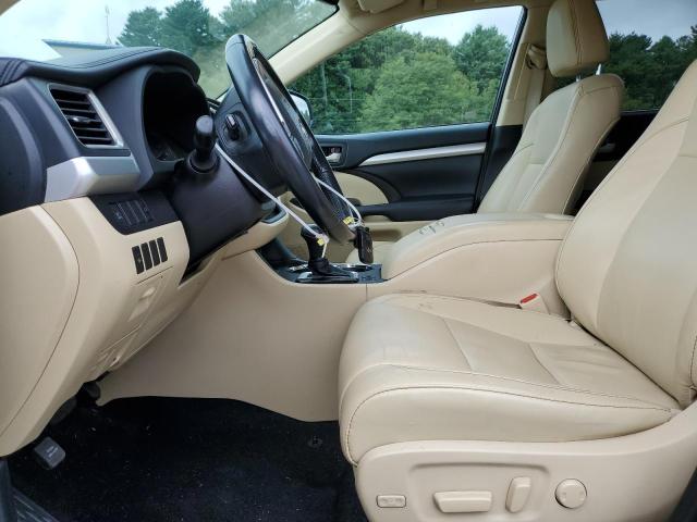 Photo 7 from auction – 2018 TOYOTA HIGHLANDER with VIN 5TDJGRFH0JS044712