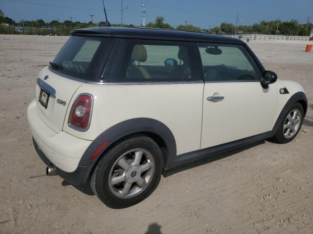 Photo 3 from auction – 2010 MINI COOPER with VIN WMWMF3C53ATZ24311