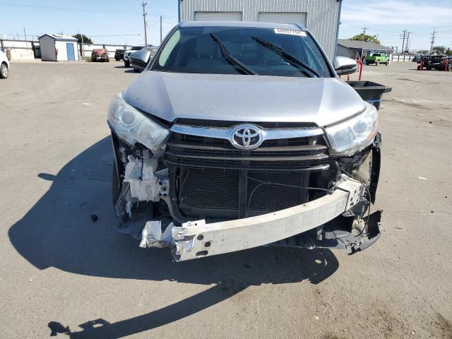 Photo 5 from auction – 2016 TOYOTA HIGHLANDER with VIN 5TDJKRFH9GS351514