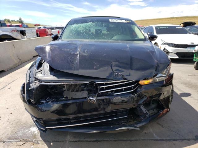 Photo 5 from auction – 2017 VOLKSWAGEN PASSAT SE with VIN 1VWBT7A33HC044700
