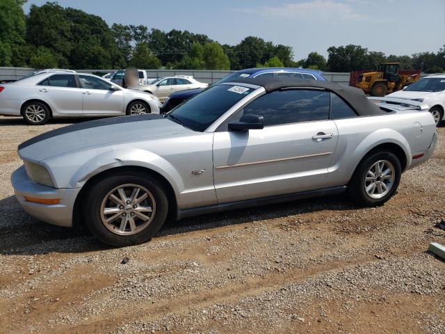 FORD MUSTANG 2006 with VIN 1ZVFT84N465217808 - Photo from auction