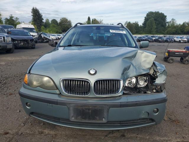 Photo 5 from auction – 2003 BMW 325 IT with VIN WBAEN33493PC12219