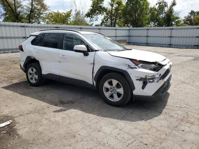 Photo 4 from auction – 2019 TOYOTA RAV4 XLE with VIN JTMP1RFV7KD028005