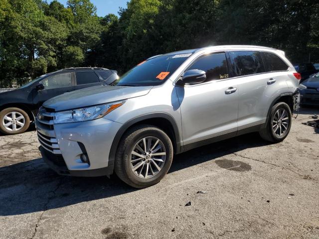 TOYOTA HIGHLANDER 2019 with VIN 5TDKZRFH7KS572781 - Photo from auction