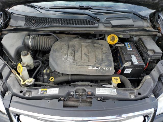 Photo 12 from auction – 2015 CHRYSLER TOWN & COU with VIN 2C4RC1BG4FR752443