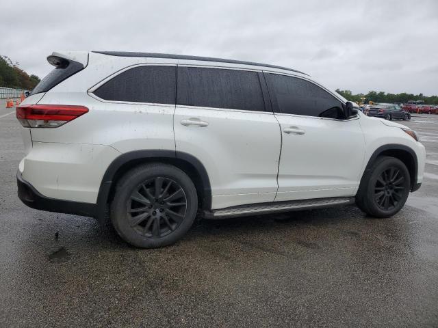 Foto 3 de la subasta – 2018 TOYOTA HIGHLANDER con VIN 5TDJZRFH3JS491349