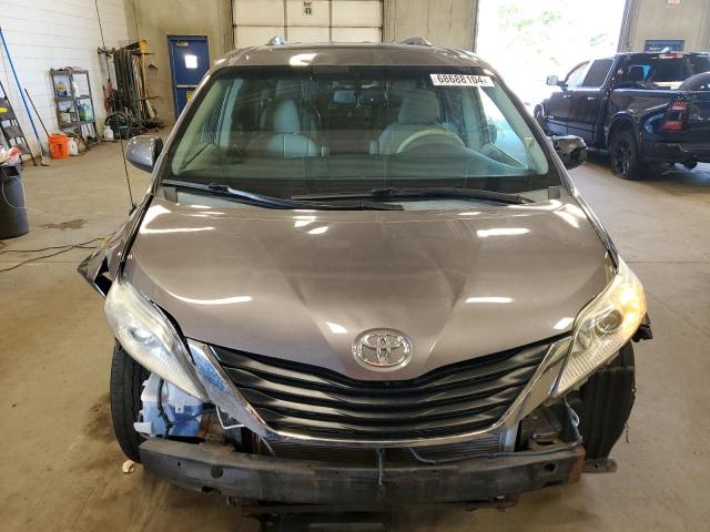 Photo 5 from auction – 2013 TOYOTA SIENNA XLE with VIN 5TDYK3DC2DS368539