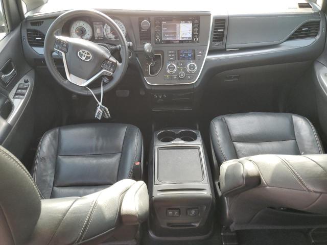 Photo 8 from auction – 2018 TOYOTA SIENNA SE with VIN 5TDXZ3DC4JS909593