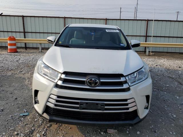 Photo 5 from auction – 2018 TOYOTA HIGHLANDER with VIN 5TDZZRFH6JS282299