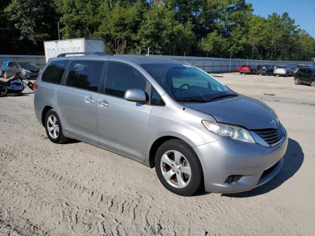 Photo 4 from auction – 2012 TOYOTA SIENNA LE with VIN 5TDKK3DC2CS226678