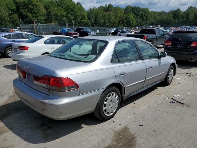 Photo 3 from auction – 2002 HONDA ACCORD with VIN 1HGCG665X2A031656