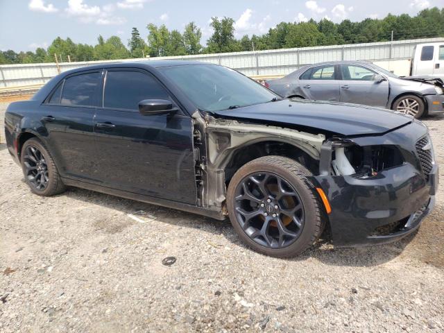 Photo 4 from auction – 2019 CHRYSLER 300 S with VIN 2C3CCABG5KH538202