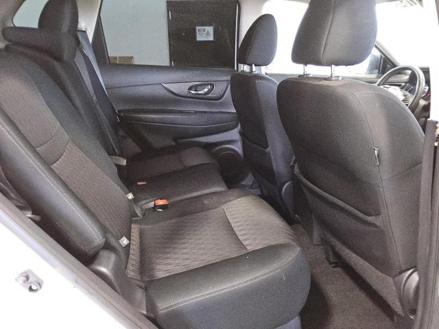 Photo 11 from auction – 2017 NISSAN ROGUE S with VIN 5N1AT2MT7HC895648