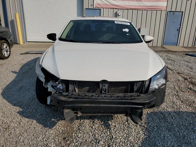 Photo 5 from auction – 2012 VOLKSWAGEN PASSAT SE with VIN 1VWBP7A38CC099513