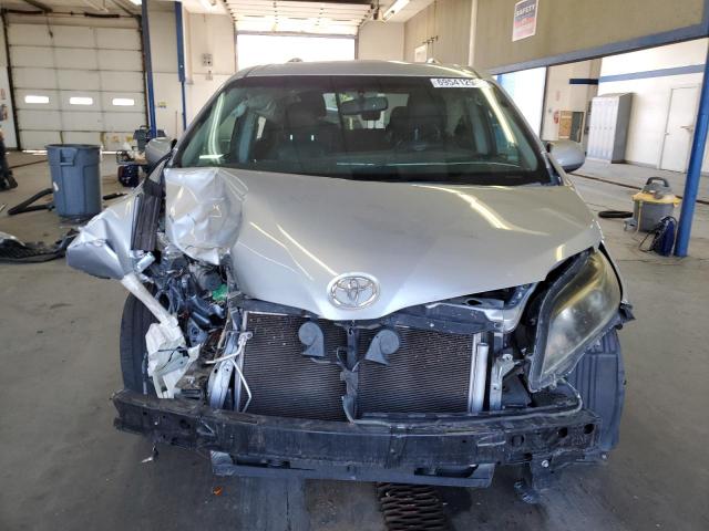 Photo 5 from auction – 2015 TOYOTA SIENNA SPO with VIN 5TDXK3DC0FS686223