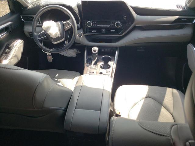 Photo 8 from auction – 2004 CHEVROLET AVALANCHE with VIN 3GNEC12T54G299262