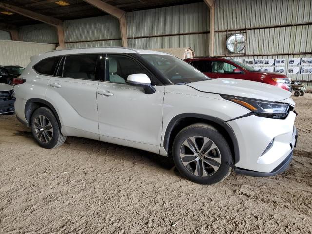 Photo 4 from auction – 2022 TOYOTA HIGHLANDER with VIN 5TDGZRAHXNS093756