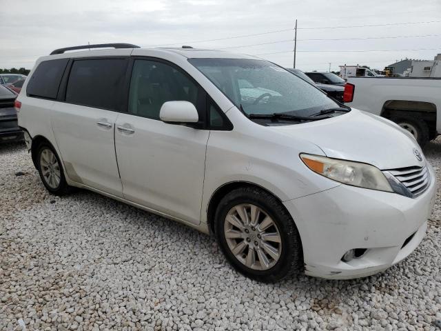 Photo 4 from auction – 2011 TOYOTA SIENNA XLE with VIN 5TDYK3DC1BS020860