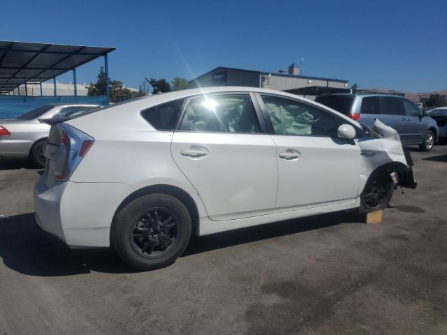 Photo 3 from auction – 2013 TOYOTA PRIUS with VIN JTDKN3DU8D5647022