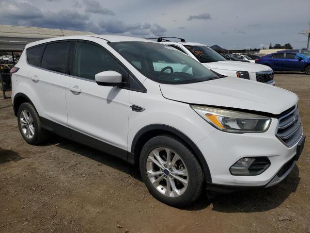Photo 4 from auction – 2017 FORD ESCAPE SE with VIN 1FMCU0GD3HUC80717