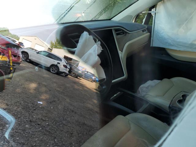 Photo 8 from auction – 2016 TESLA MODEL X with VIN 5YJXCBE22GF032245