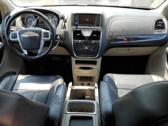 Photo 8 from auction – 2016 CHRYSLER TOWN & COU with VIN 2C4RC1BG1GR297584