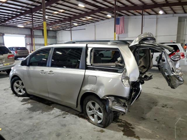 Photo 2 from auction – 2015 TOYOTA SIENNA LE with VIN 5TDKK3DC3FS650794