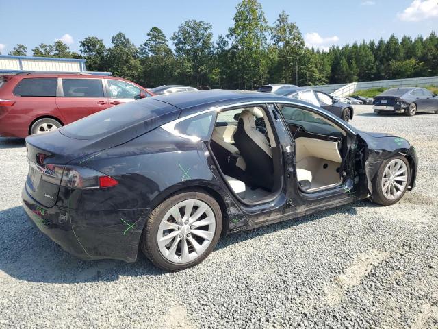 Photo 3 from auction – 2017 TESLA MODEL S with VIN 5YJSA1E28HF230923
