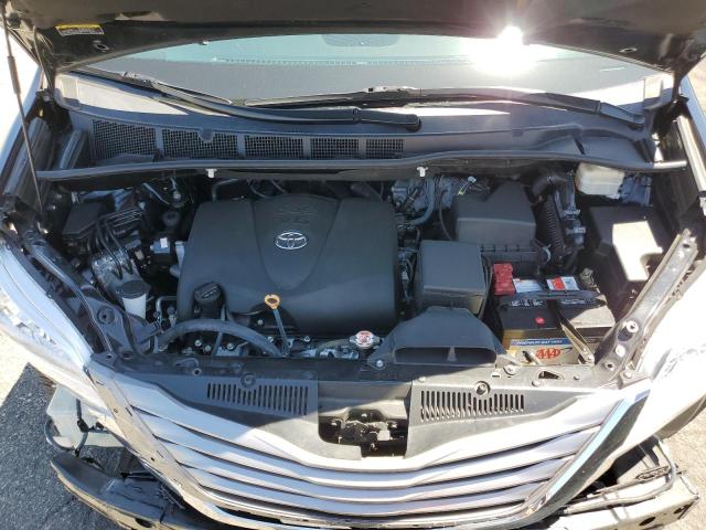 Photo 12 from auction – 2017 TOYOTA SIENNA XLE with VIN 5TDYZ3DC9HS890800