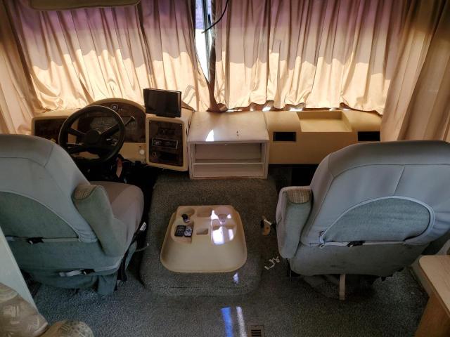 Photo 5 from auction – 2000 WORKHORSE CUSTOM CHASSIS MOTORHOME with VIN 5B4LP37J5Y3314283