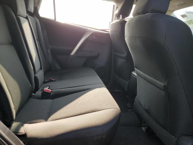 Photo 11 from auction – 2015 TOYOTA RAV4 LE with VIN 2T3BFREV1FW258080